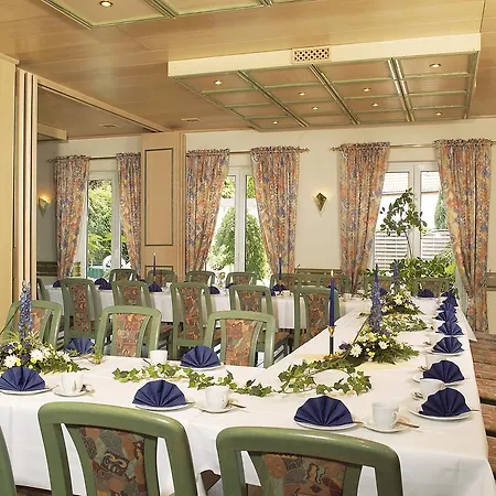 Hotel & Zum Loewen 3*
